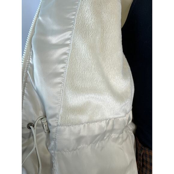 2000s Esprit Faux Fur Hooded Cream Winter Puffer Coat Size Medium - Picture 12 of 13